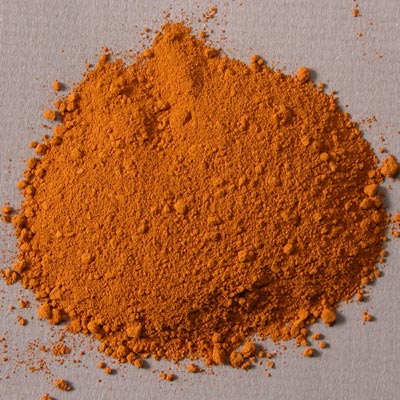 Poudre de pigment sienne brûlée, texture minérale